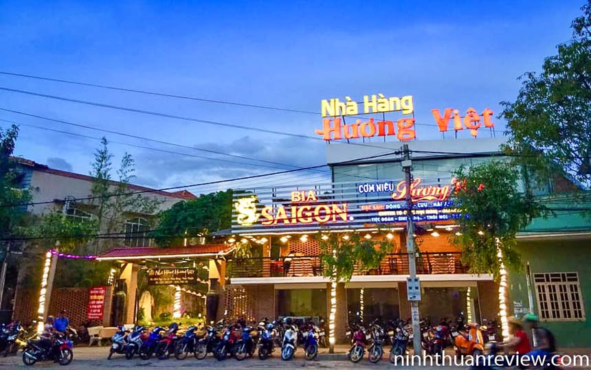 nhà hàng Hương Việt Ninh Thuận